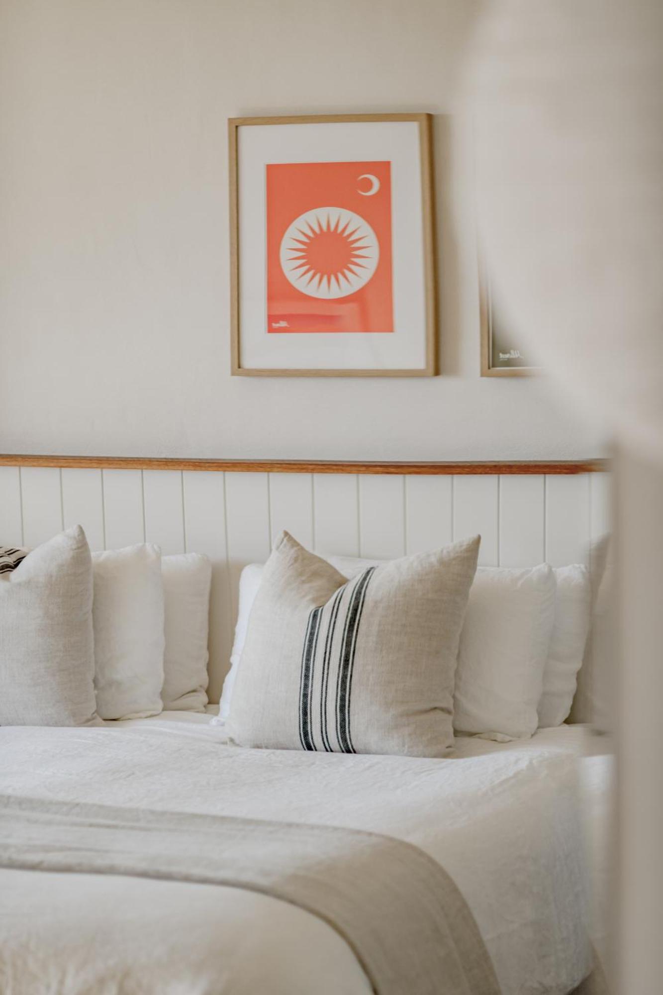 Hillcrest Motel 4*
