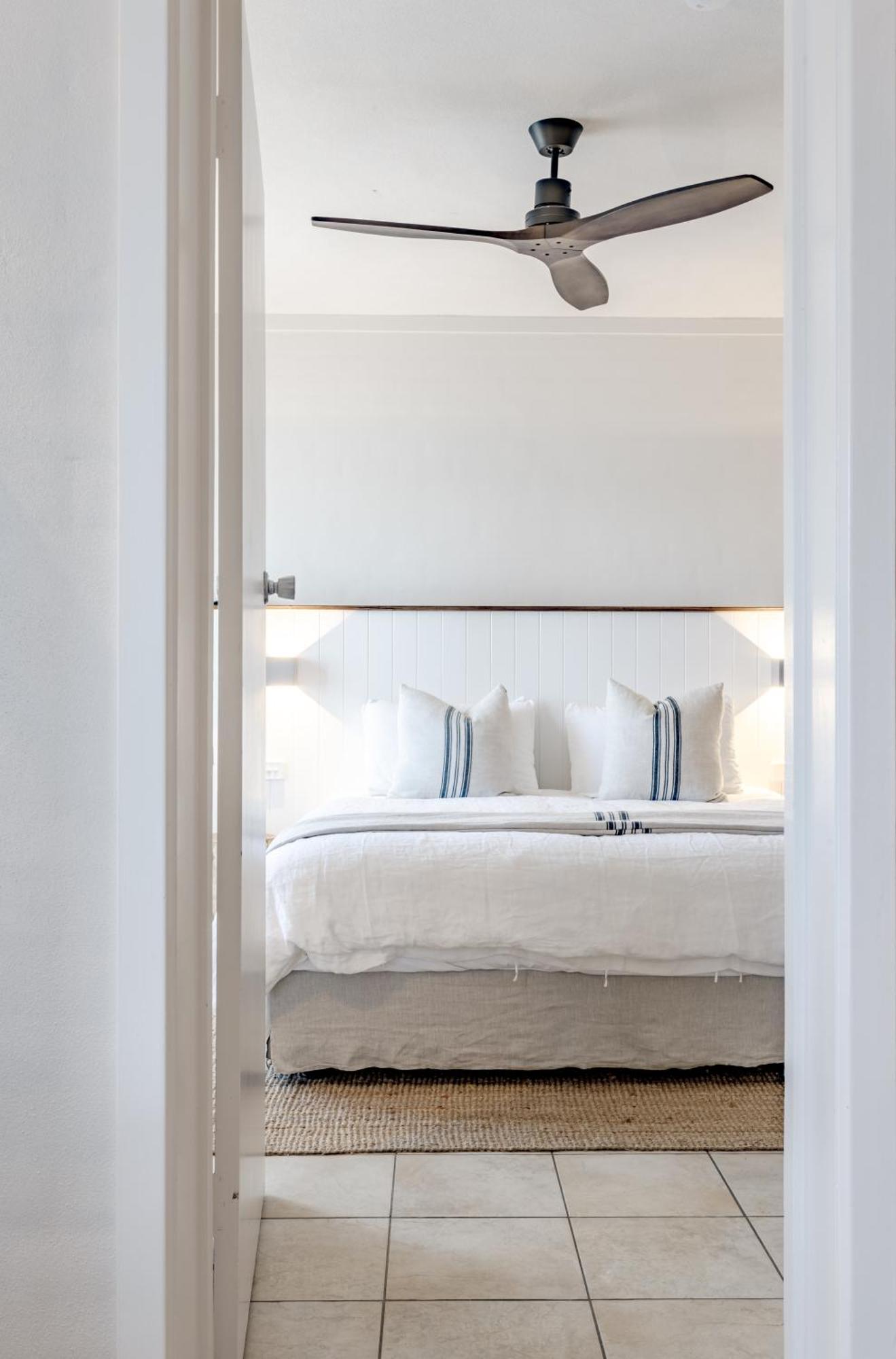 Hillcrest Motel 4*